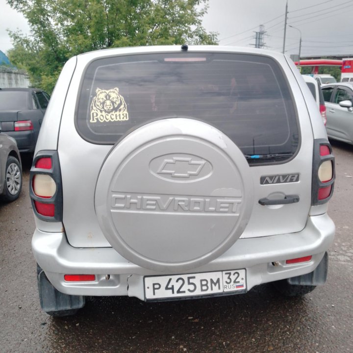 Chevrolet Niva, 2004