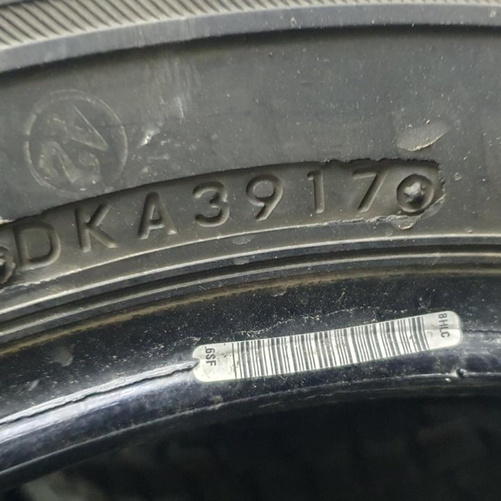 215/60/16 Bridgestone VRX (2017 год).