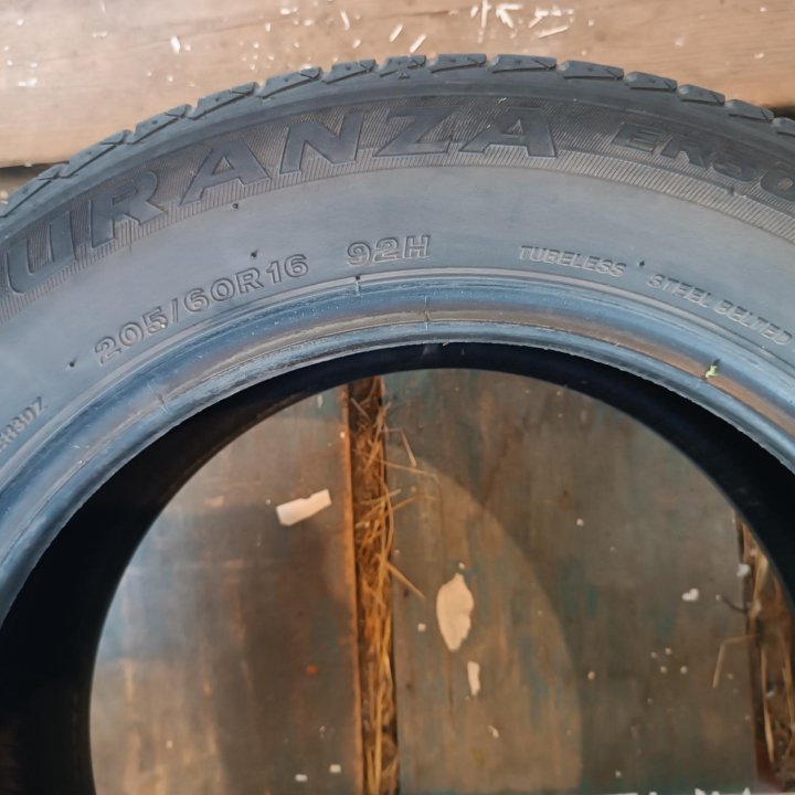 Шина Bridgestone T (205/60-16).