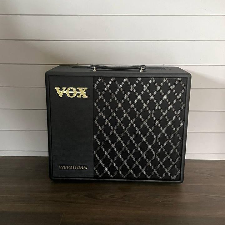 Комбоусилитель VOX VT40X (состояние нового)