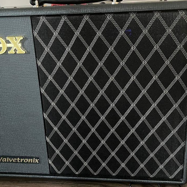 Комбоусилитель VOX VT40X (состояние нового)