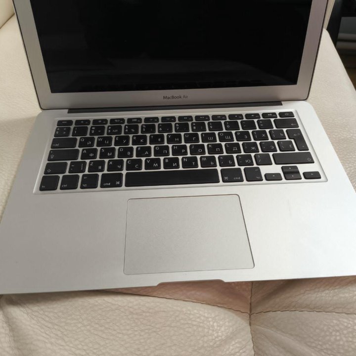 MACBOOK AIR 13 2014 идеальный , CORE I5 1.4ghz /4g