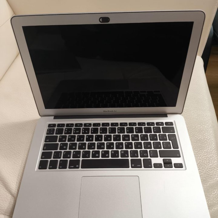 MACBOOK AIR 13 2014 идеальный , CORE I5 1.4ghz /4g