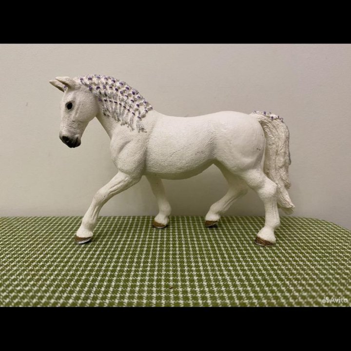 Лошади Schleich