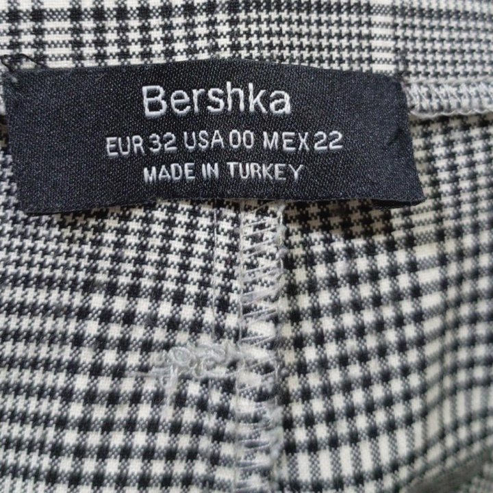 Брюки на девочку bershka