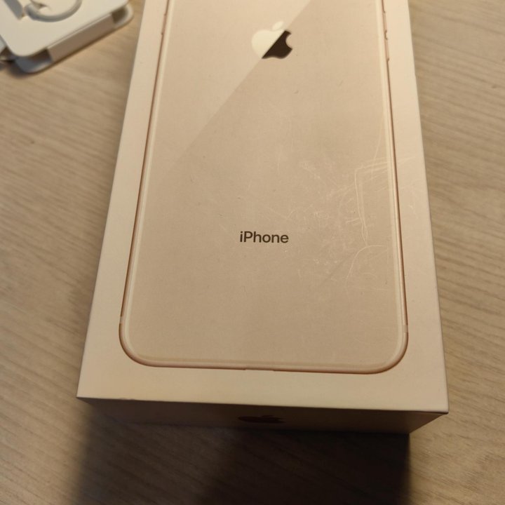 Телефон IPhone 8 plus