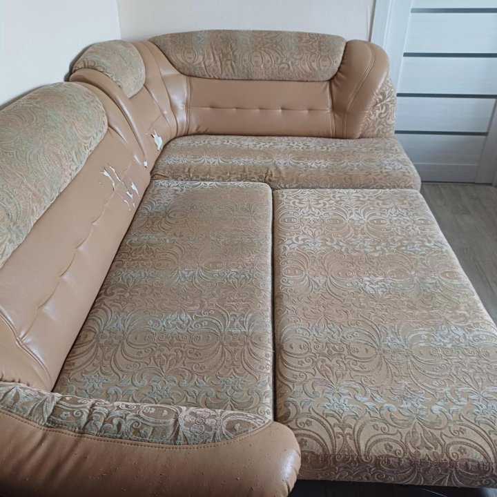 Мягкий уголок