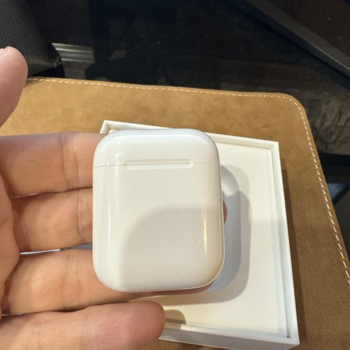 Apple airpods 2 original (не работает лев. ухо)