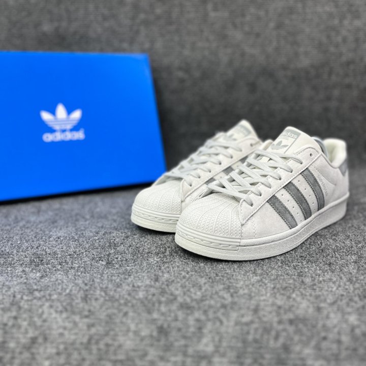 Кроссовки Adidas Superstar