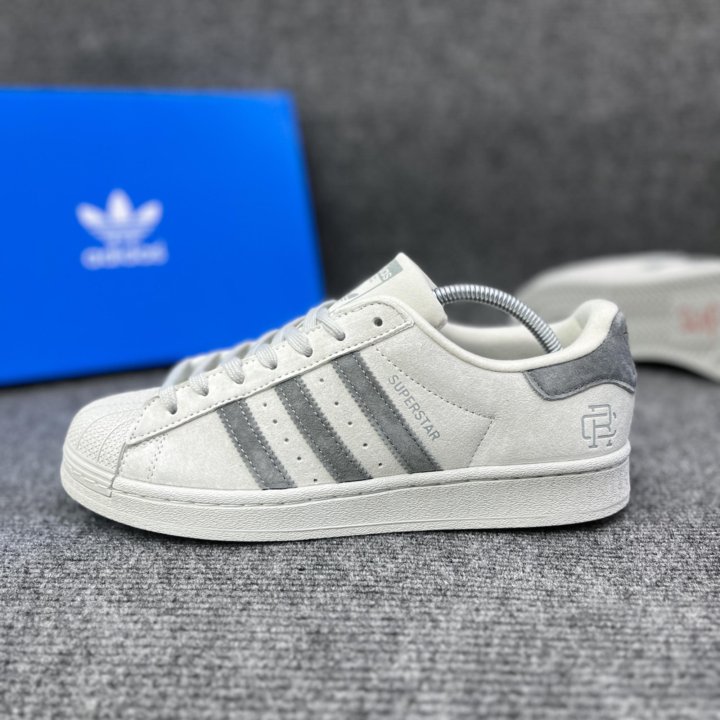 Кроссовки Adidas Superstar