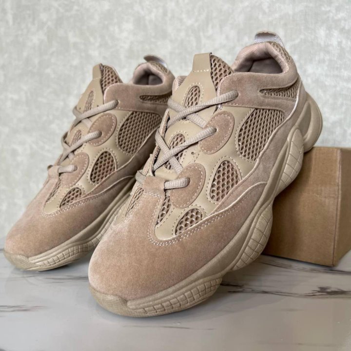 Кроссовки adidas Yeezy 500