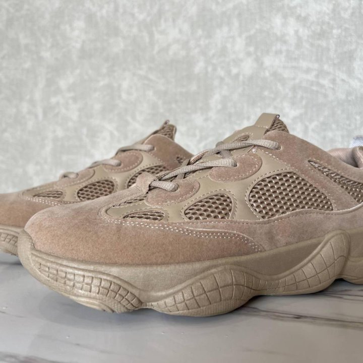 Кроссовки adidas Yeezy 500