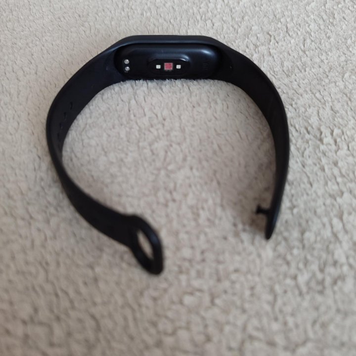 Xiaomi mi band 4 + зарядник