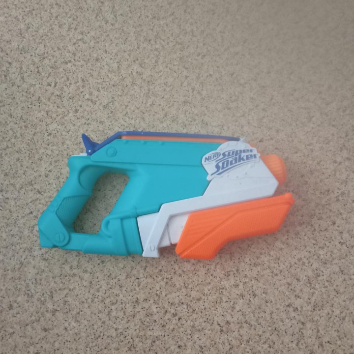 Водяной бластер nerf super soaker