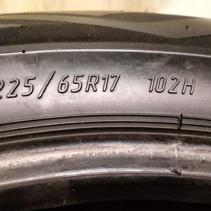 225/65 R17 Viatti Bosco A/T