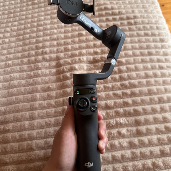 Стабилизатор Dji osmo mobile 6