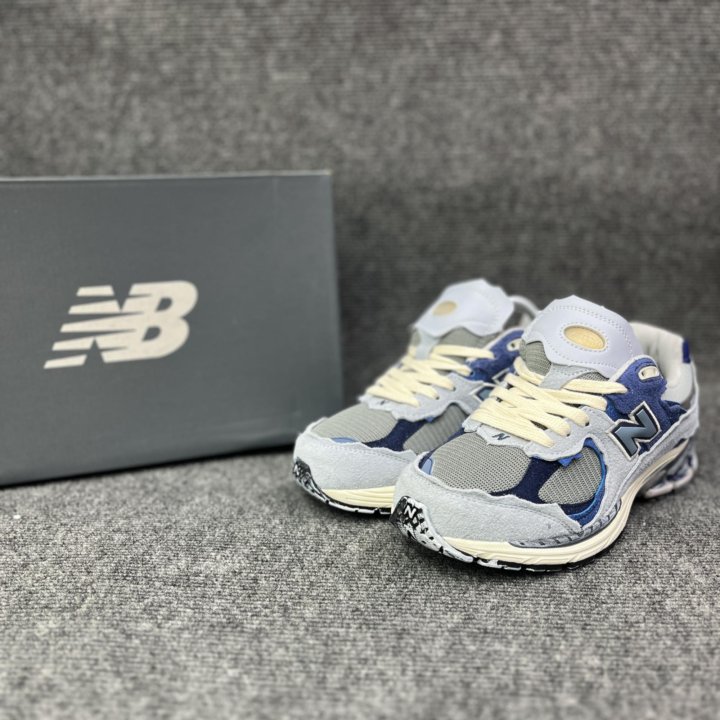 Кроссовки New Balance 2002