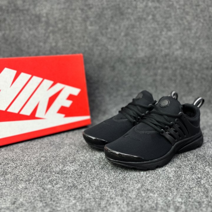 Кроссовки Nike Presto