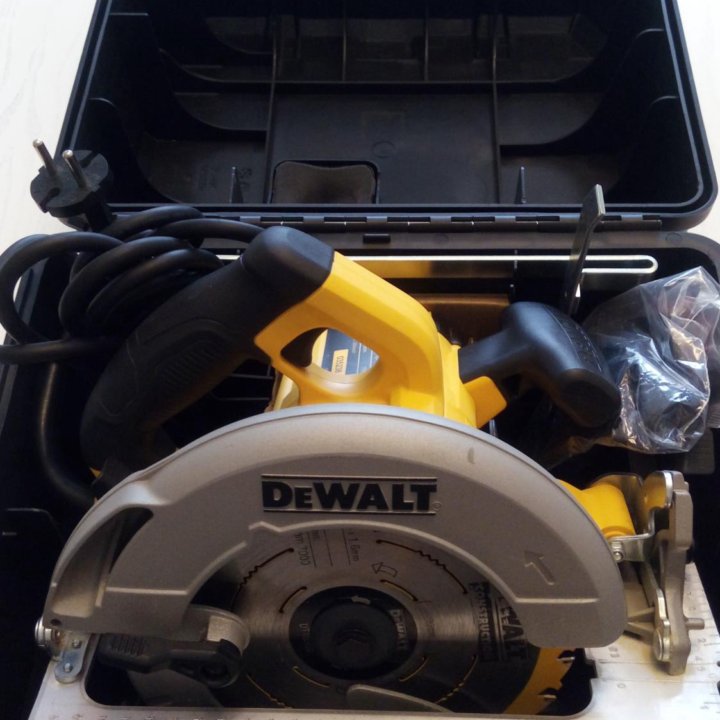 Дисковая пила DEWALT DWE 575 K, оригинал.