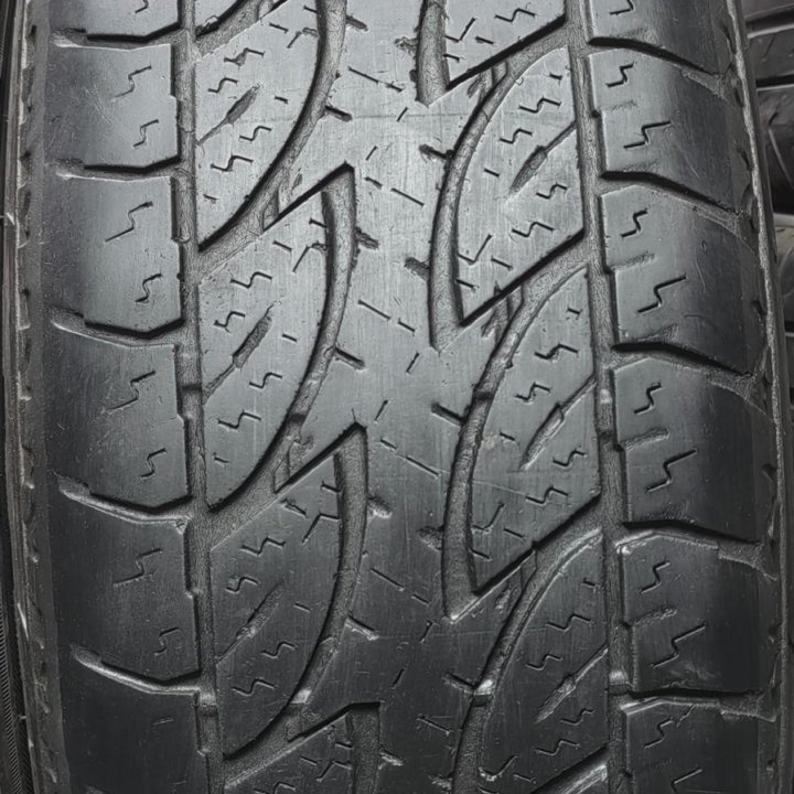 235/70R16 106T Bridgestone Dueler A/T 694