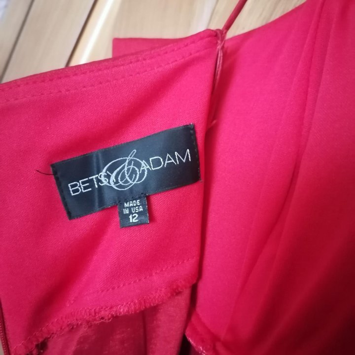 Платье вечернее