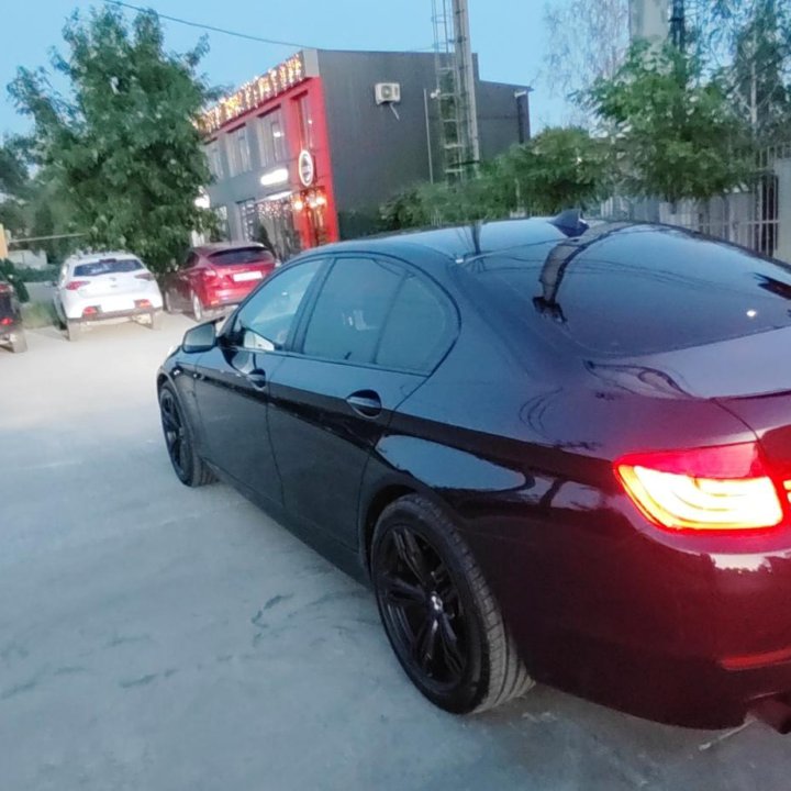 BMW 5 серия, 2010