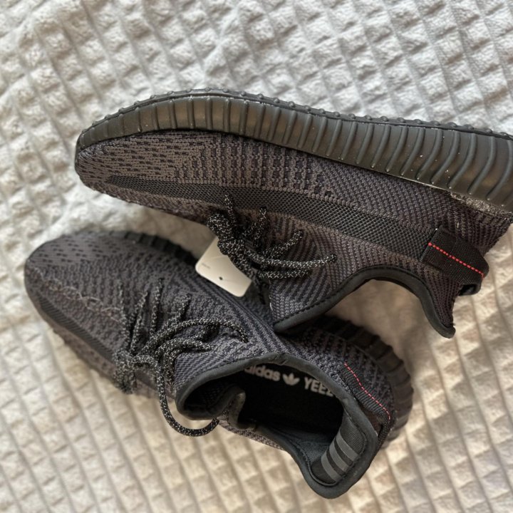 Кроссовки Adidas Yeezy Boost 350 мужские 42 новые