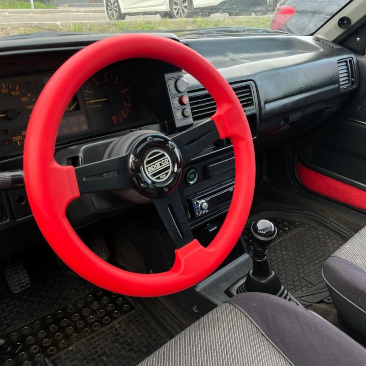 Mazda 323, 1989