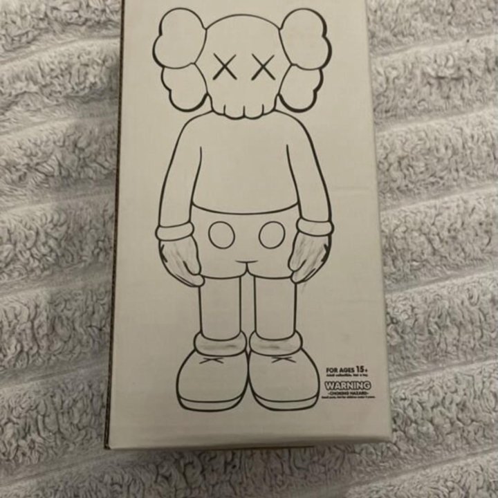 OriginalFake Фигурки KAWS