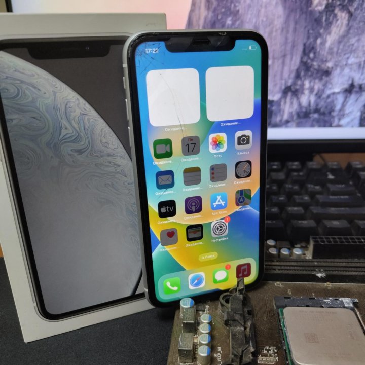 iPhone XR 128 Гб