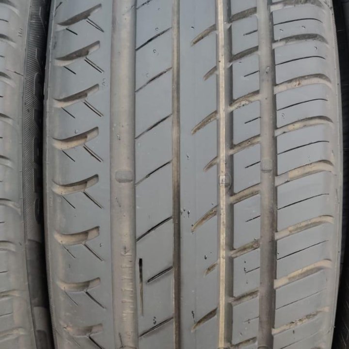 205/55R16 Viatti Strada Asimmetrico V-130