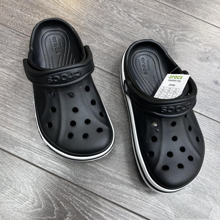 CROCS