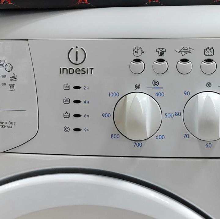 Стиральная машина Indesit WISL103