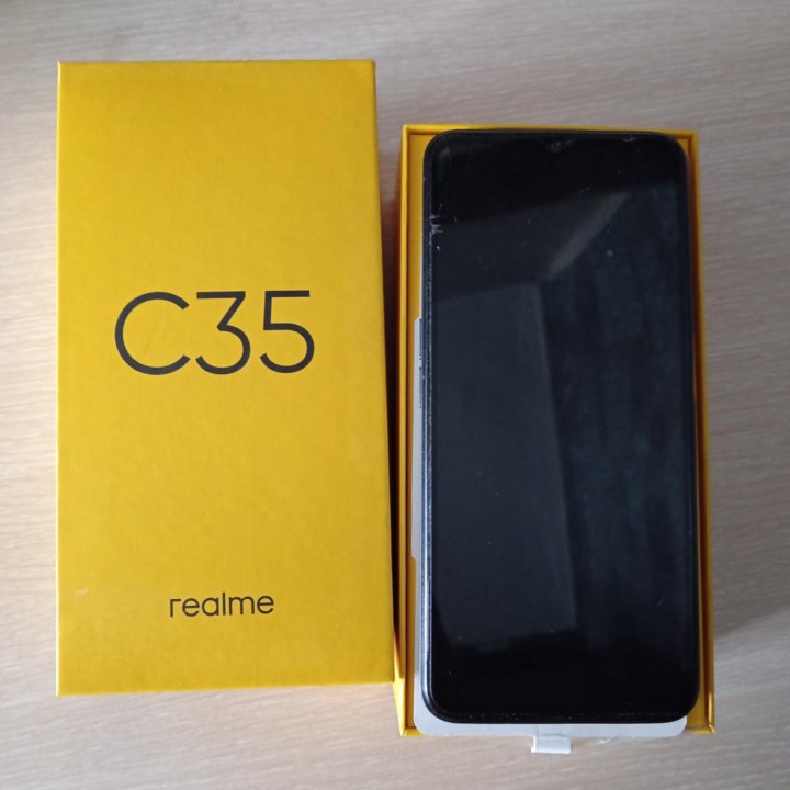 Realme c35