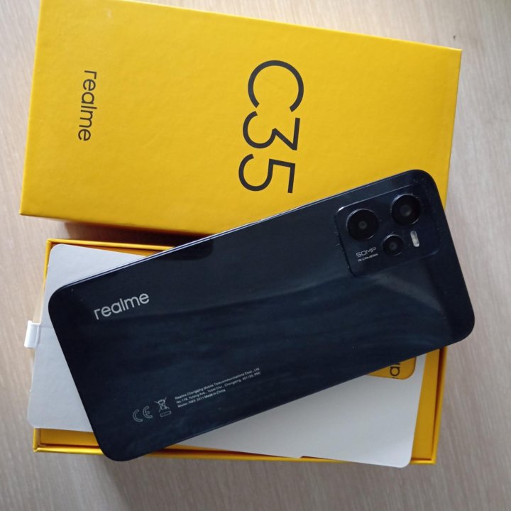 Realme c35