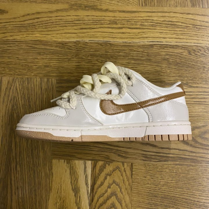 W NIKE DUNK LOW NEXT NATURE