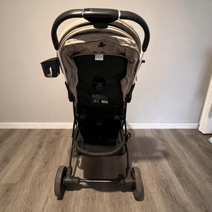 Коляска прогулочная Carrello Astra