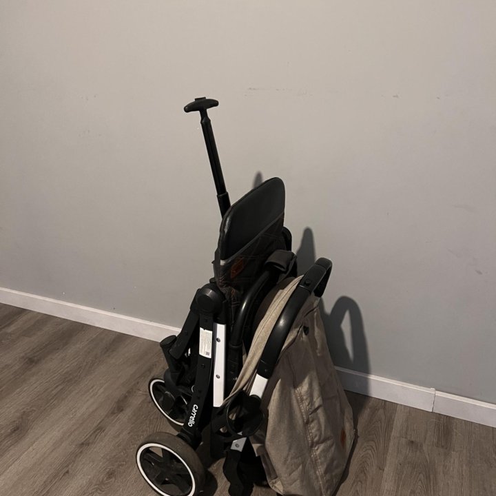 Коляска прогулочная Carrello Astra