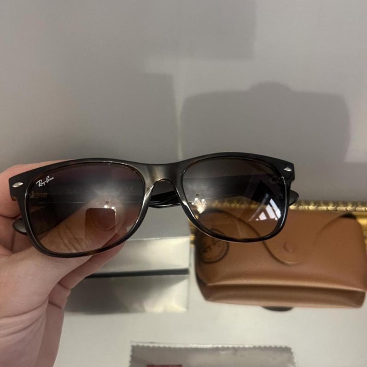 Очки солнцезащитные Ray-Ban New Wayfarer RB2132