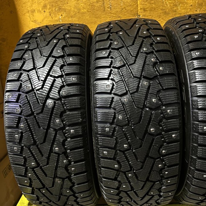 Новые Зимние шины Pirelli Ice Zero R16 2022г