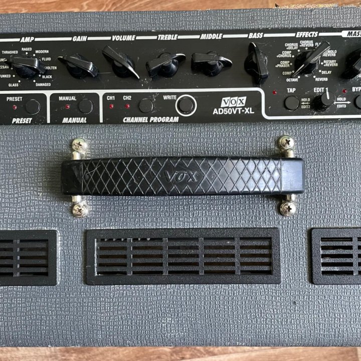 Ламповый комбо VOX AD50VT-XL