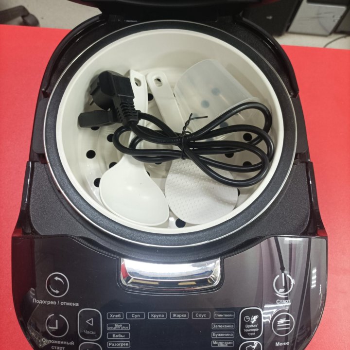 Мультиварка Polaris PMC 0489IH индукционная