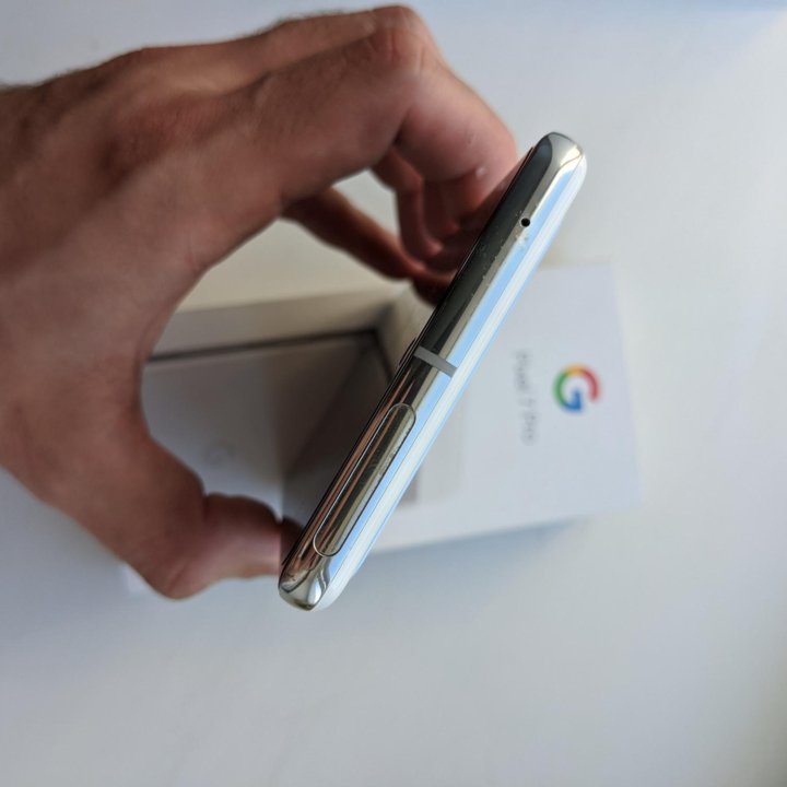 Google Pixel 7 pro( color snow) 12/256gb