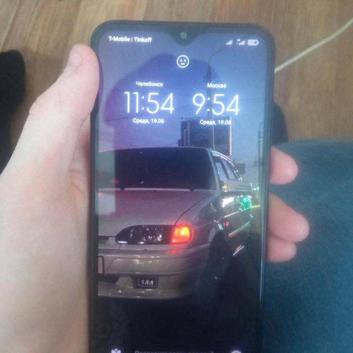 Телефон Редми 8А