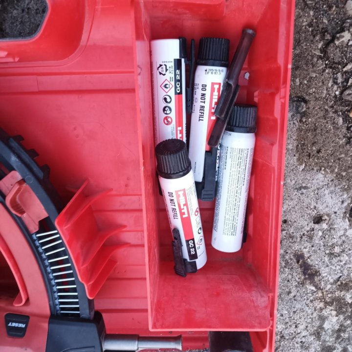 Монтажный пистолет hilti