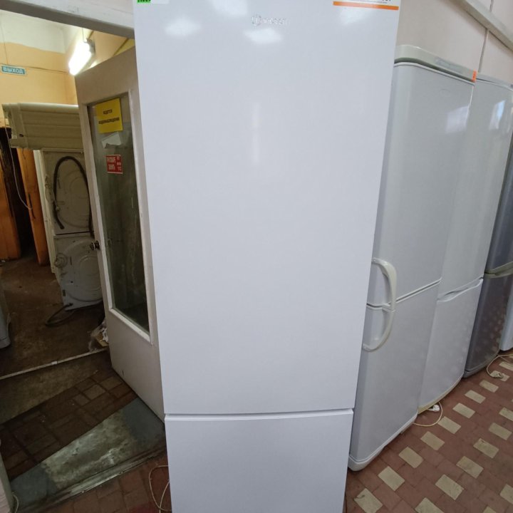 Indesit no frost 200см холодильник б/у