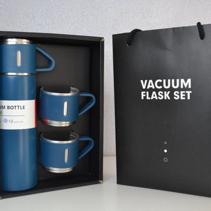 Подарочный набор «Vacuum Flask» термос + 2 кружки