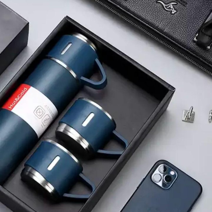 Подарочный набор «Vacuum Flask» термос + 2 кружки