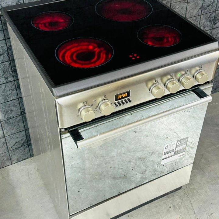 Плита электрическая Hotpoint Ariston