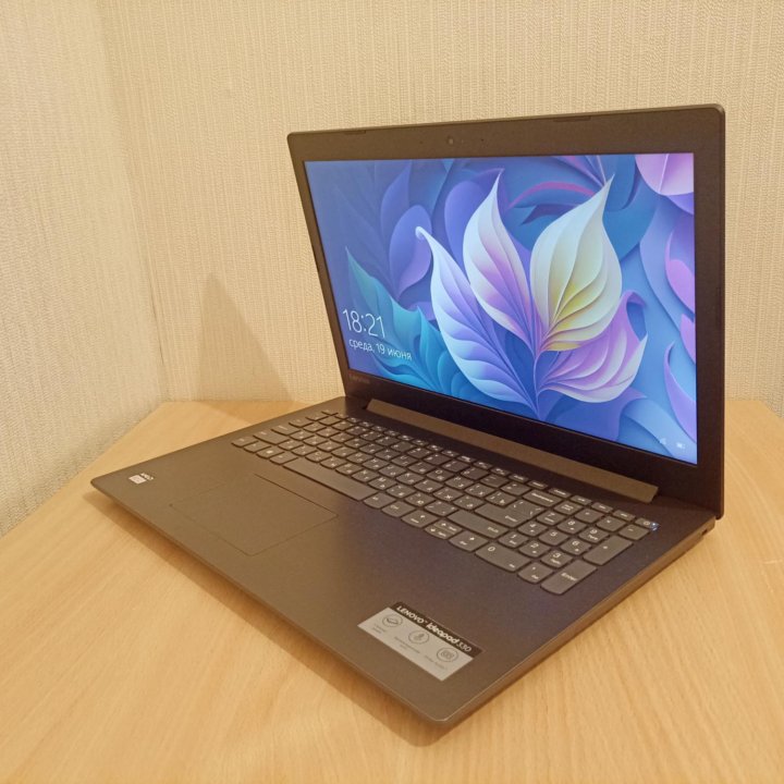 Lenovo 15.6 FHD/2018/E2-9000/4Gb/128Gb SSD/R2 512M